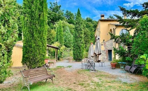 Country House in Sarteano, Tuscany, Italy 1