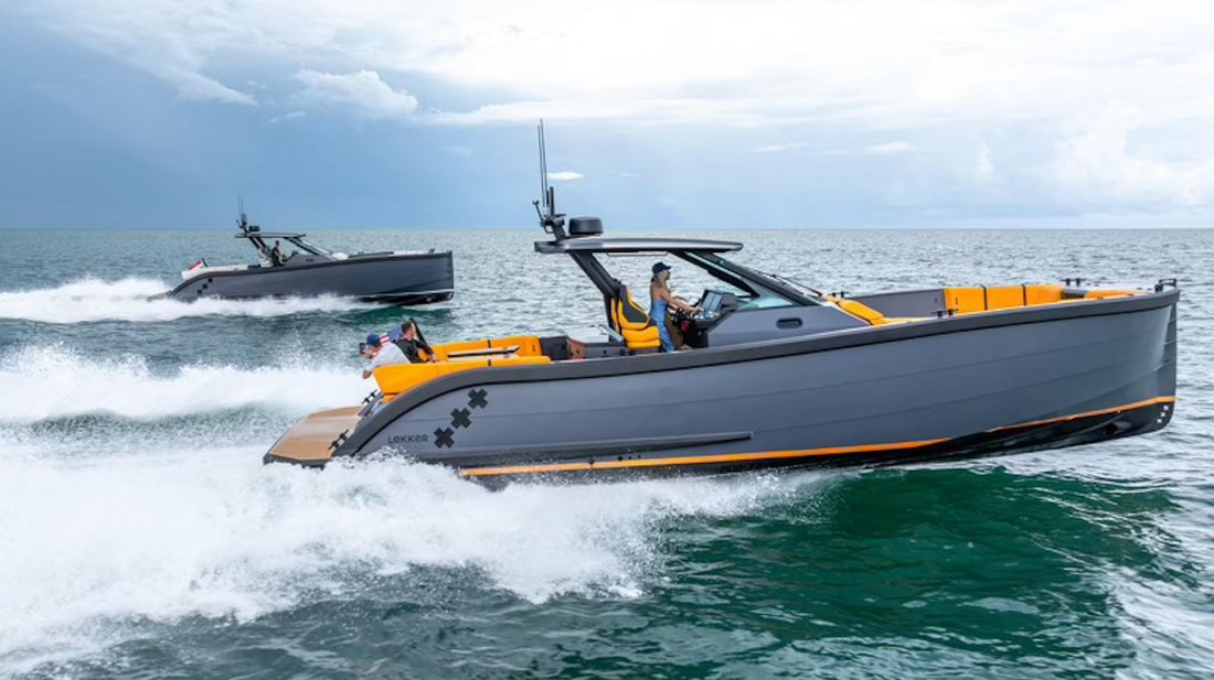 Cruiser in Bahamas 1 - 13602848
