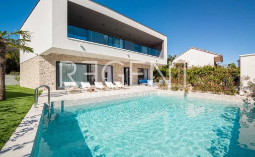House in Podglavica, Sibenik-Knin County, Croatia 1