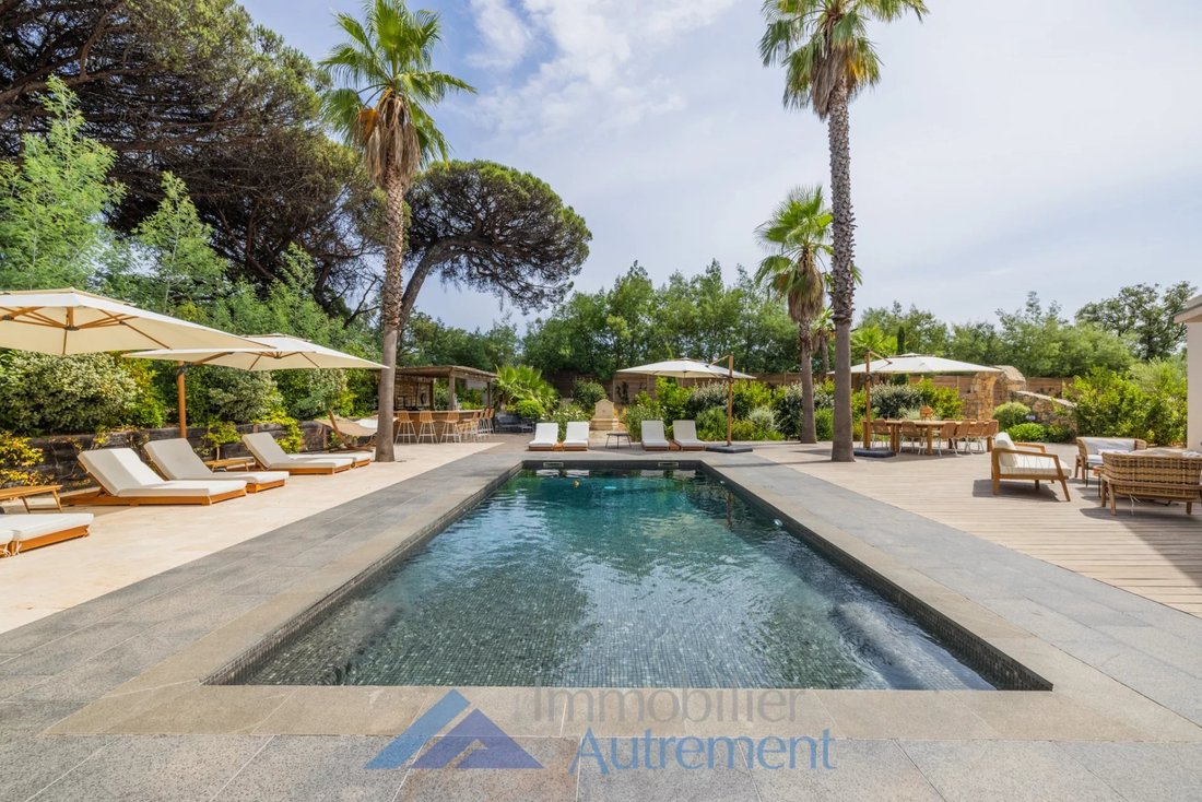 Estate in Gassin, Provence-Alpes-Côte d'Azur, France 4 - 13701433