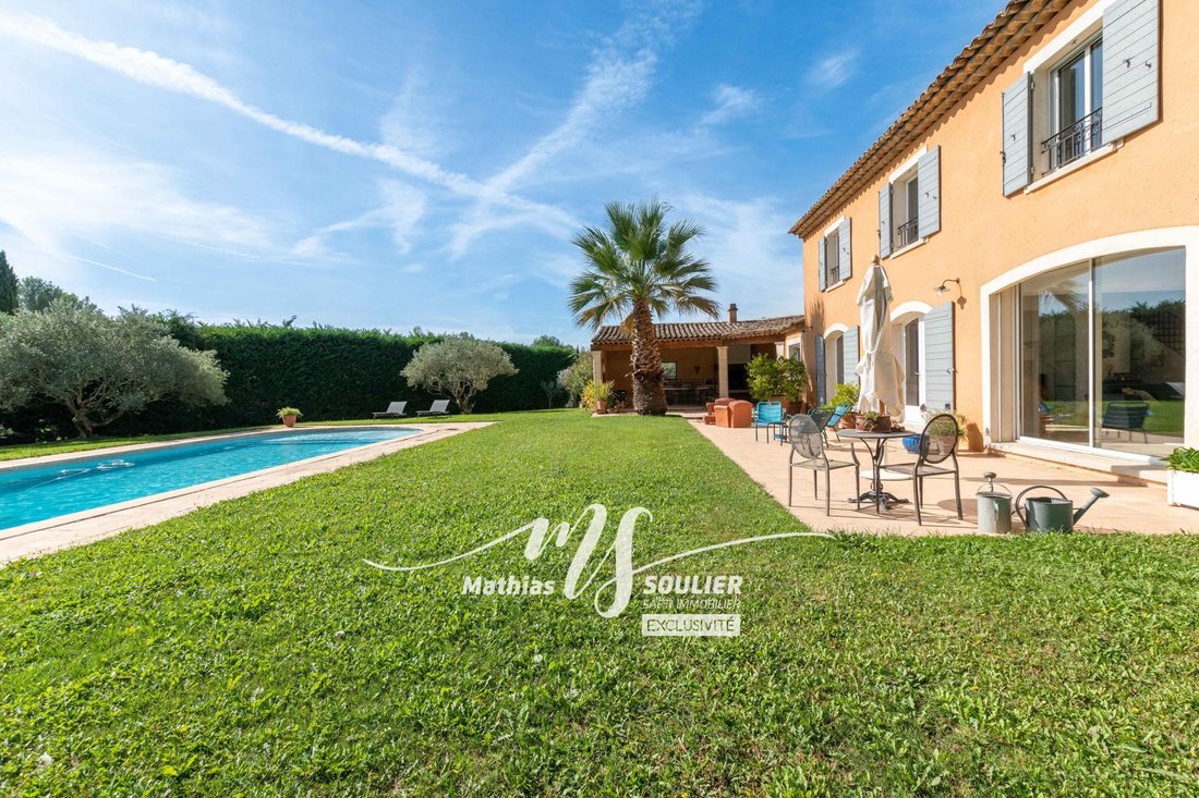 House in Granettes-Jauberte-Sainte Anne, Aix-en-Provence, France 3 - 16008845
