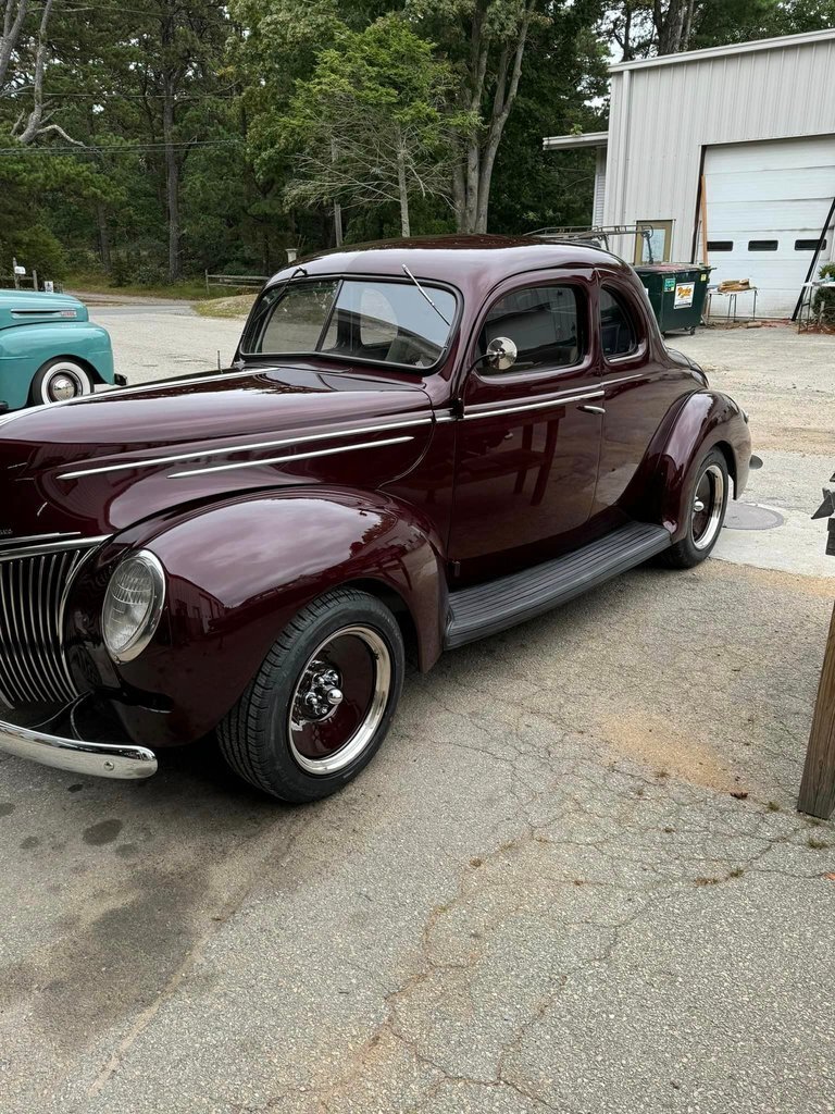 Coupe in Glendale, United States 1 - 15981966