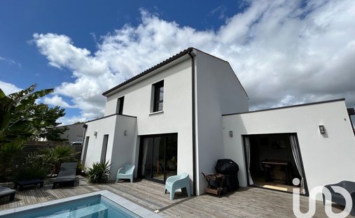 House in Les Villages, Royan, France 1