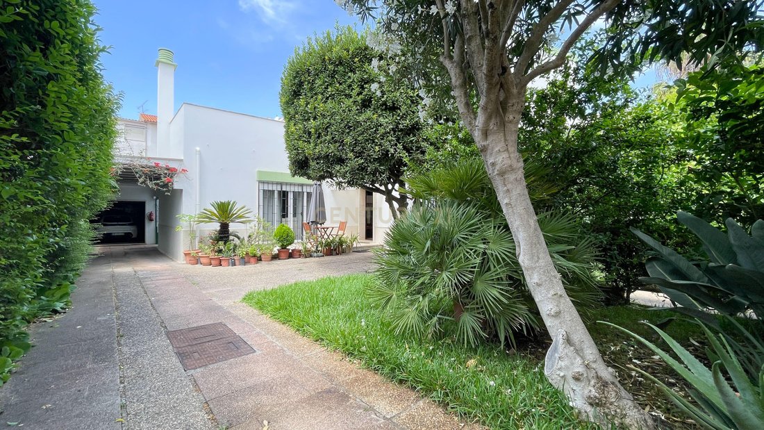 Villa in Oeiras e Sao Juliao da Barra, Paco de Arcos e Caxias, Lisbon, Portugal 1 - 16006899