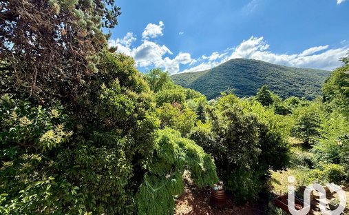 Beautiful 6 Bed/Bath Chateau With Separate Apartment Close To Lodeve. Currently Run As A Boutique B&