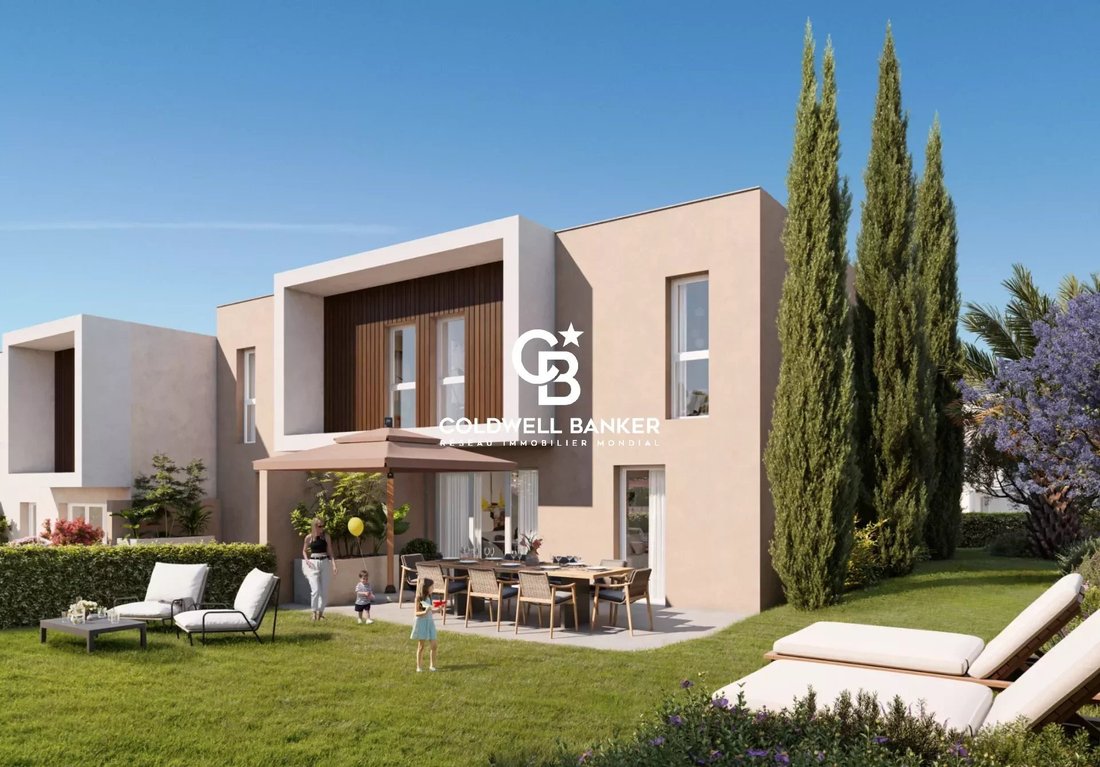 House in Frejus, Provence-Alpes-Côte d'Azur, France 1 - 16008278