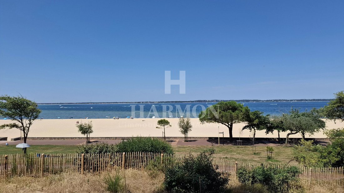 Villa in Arcachon, Nouvelle-Aquitaine, France 1 - 16002759