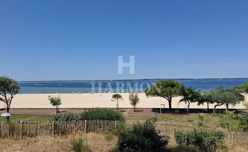 Villa in Arcachon, Nouvelle-Aquitaine, France 1