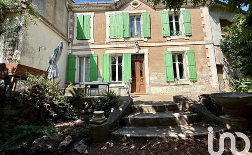 Beautiful 6 Bed/Bath Chateau With Separate Apartment Close To Lodeve. Currently Run As A Boutique B&