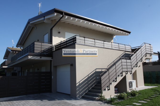 Apartment in Entroterra, Desenzano del Garda, Lombardy 1 - 16006171