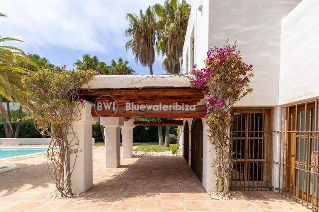 Villa in S'Argamassa, Santa Eularia des Riu, Balearic Islands 4 - 14729237