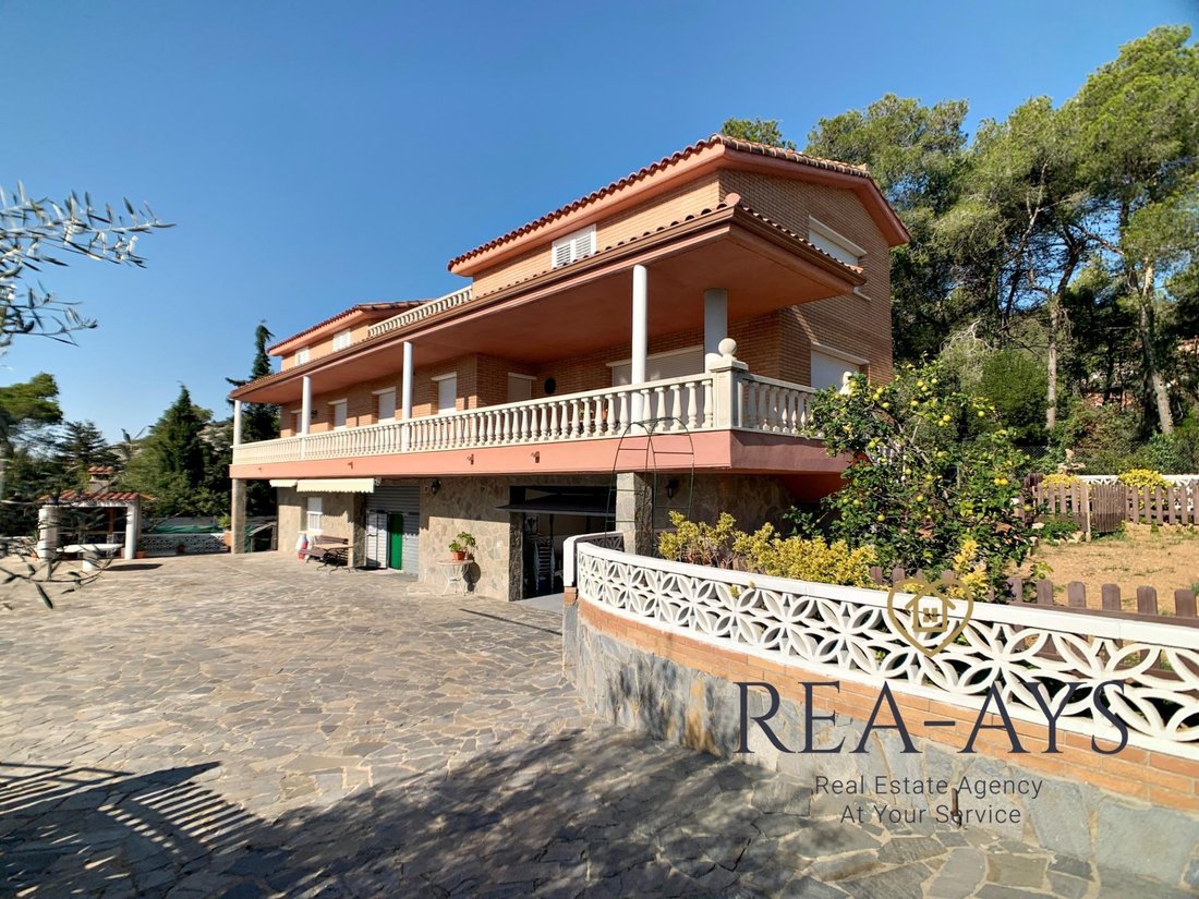 Villa in Vallirana, Catalonia, Spain 3 - 15100016