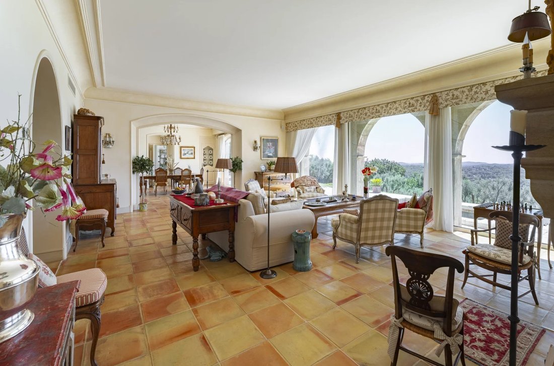 Villa in Opio, Provence-Alpes-Côte d'Azur, France 5 - 12228302