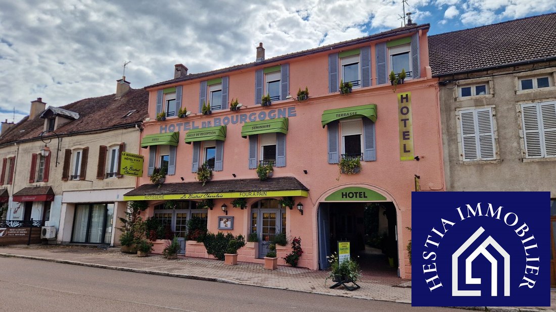 Saulieu, Bourgogne – Franche-Comté, France 2 - 16010479