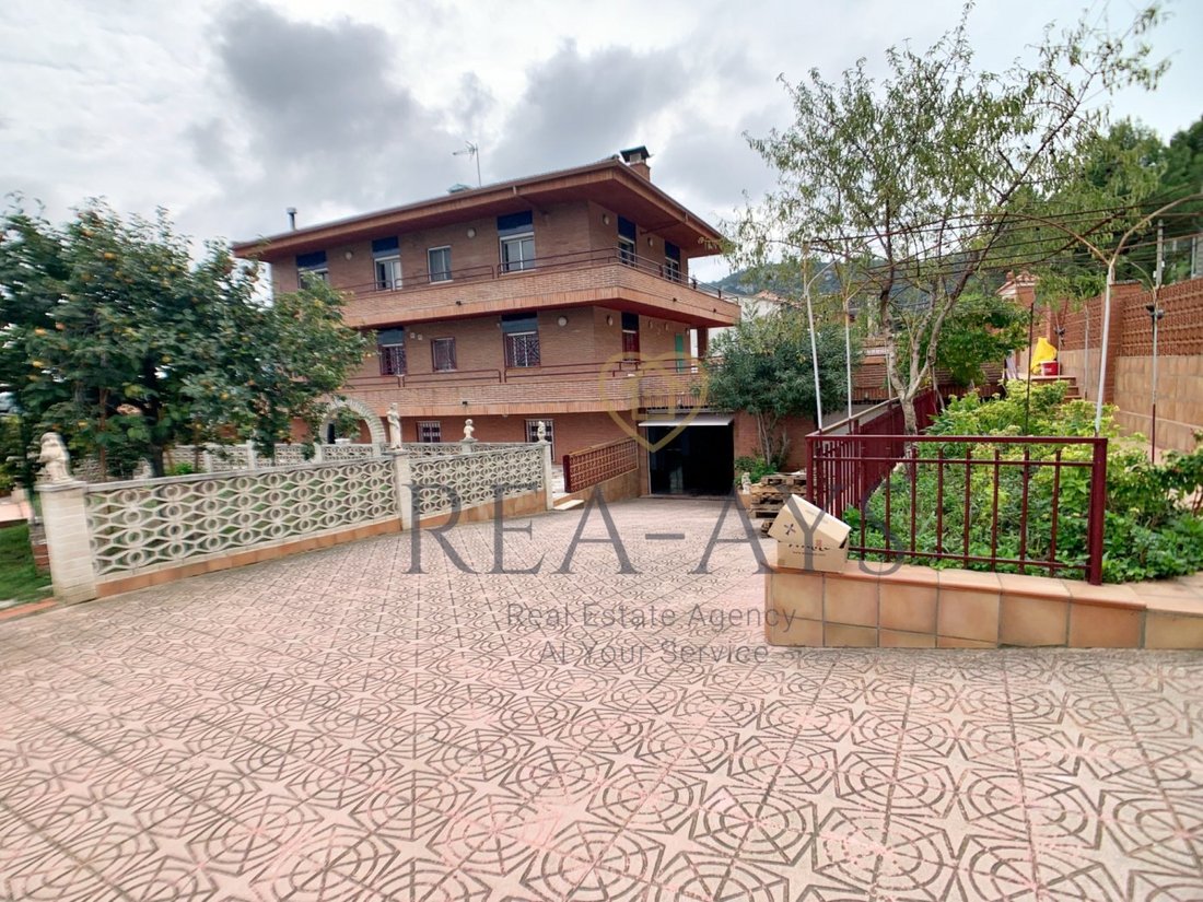 Villa in Vallirana, Catalonia, Spain 5 - 15099990