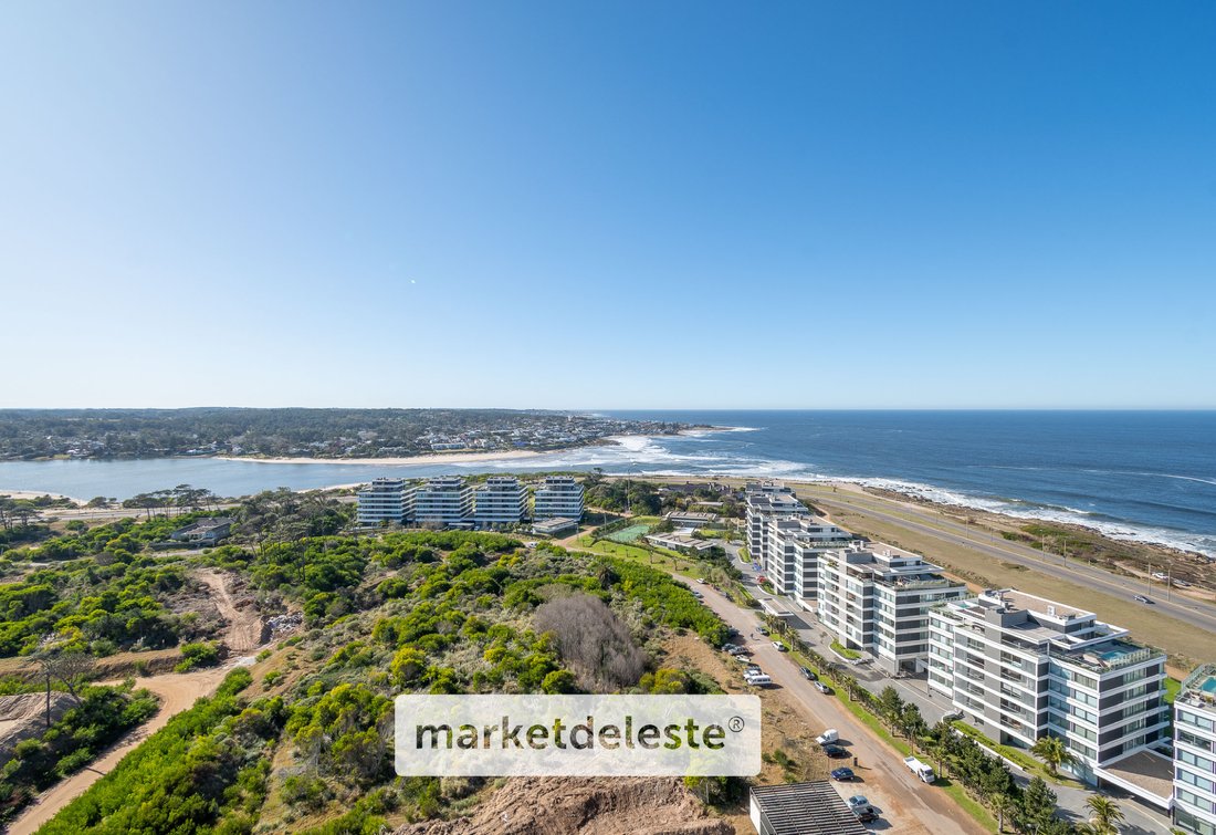 Apartment in Punta del Este, Maldonado Department, Uruguay 2 - 16004897