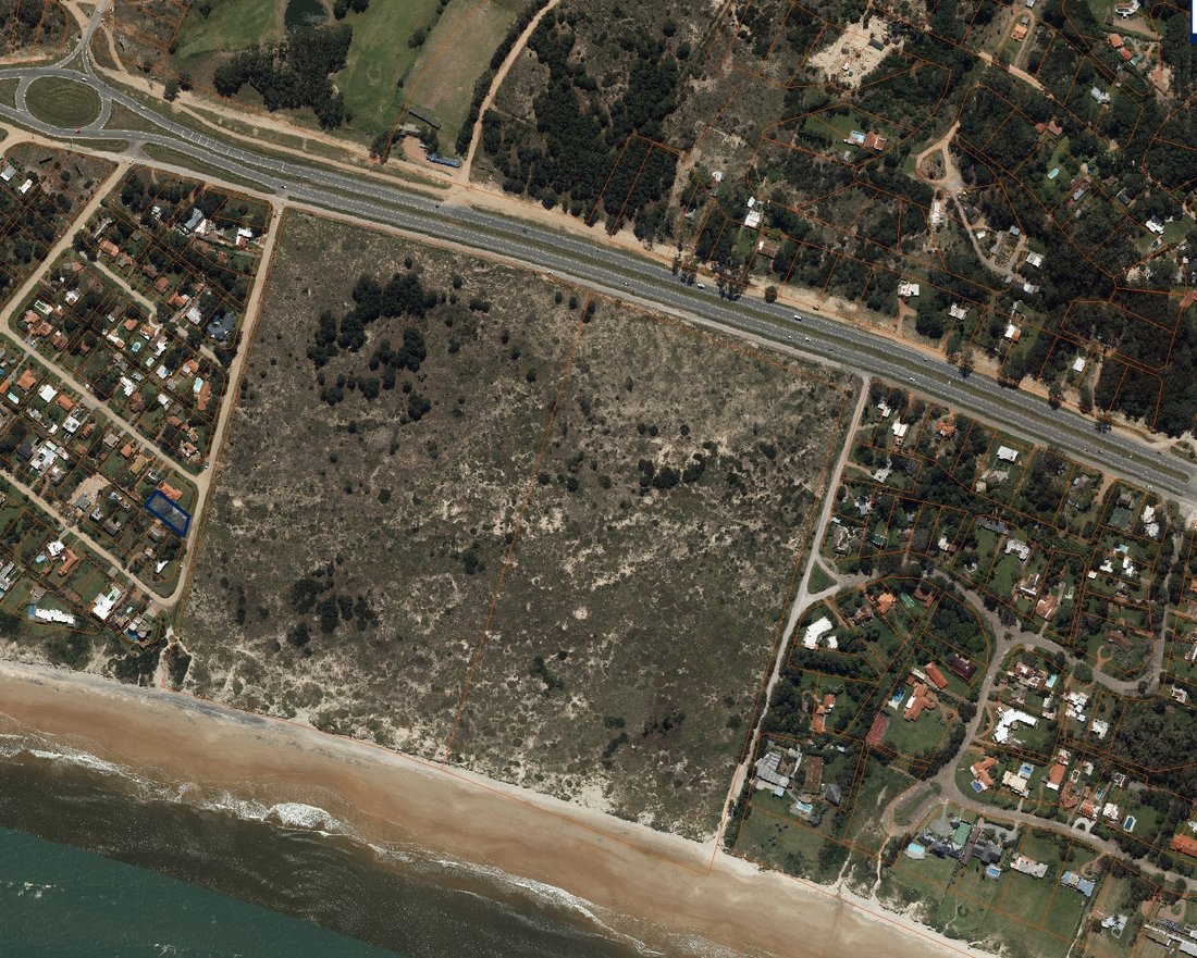 Land in Punta Ballena, Maldonado Department, Uruguay 2 - 16008226