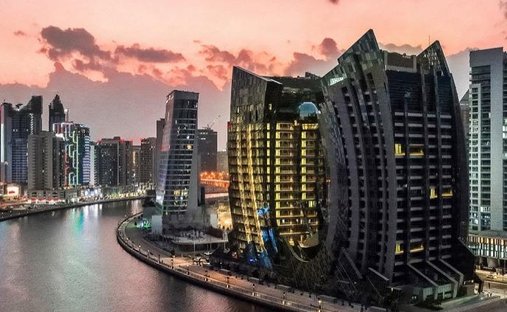 Condo in Dubai, Dubai, United Arab Emirates 1