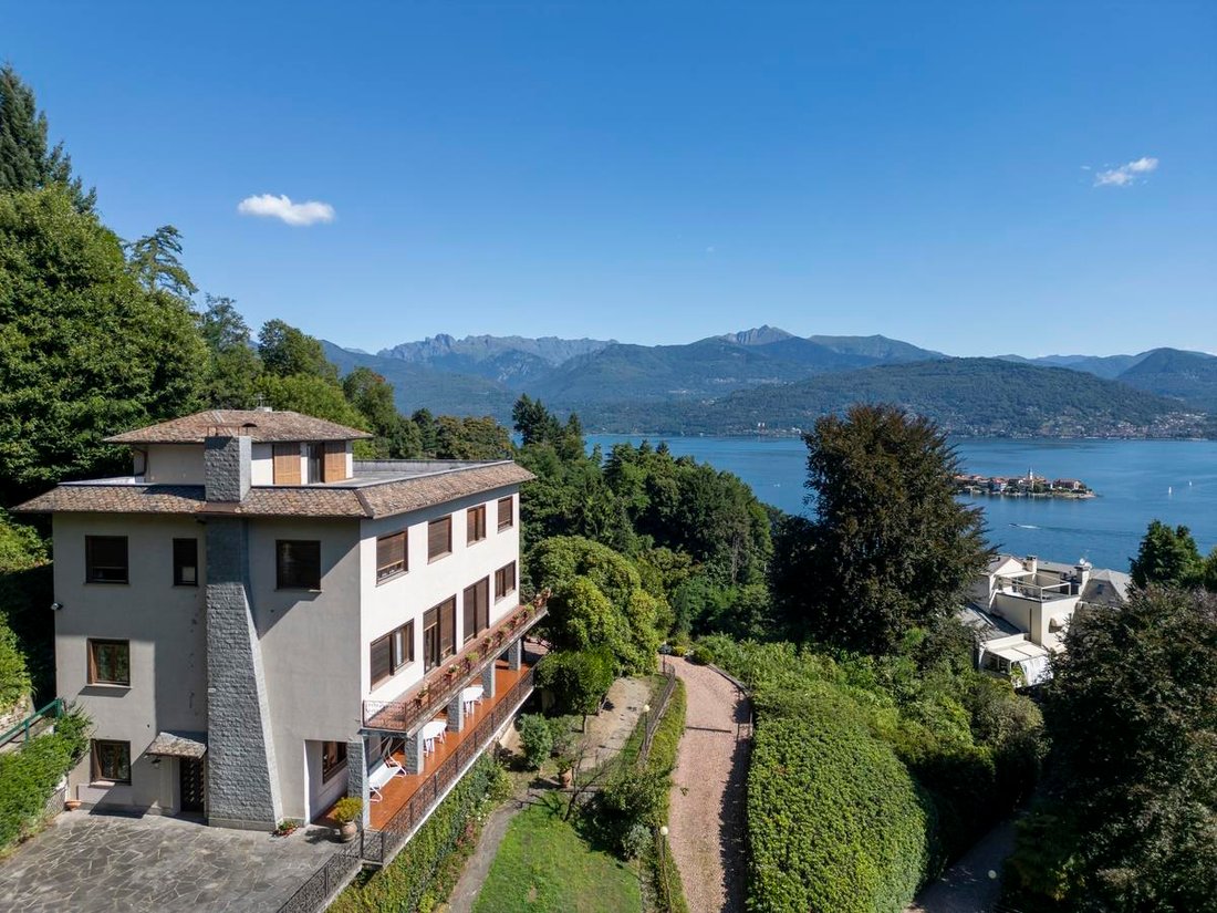Villa in Stresa, Piedmont, Italy 1 - 16006441