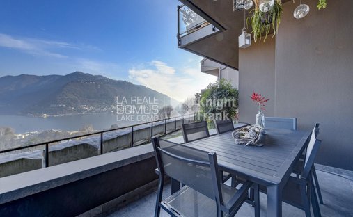 Apartment in Western Lake Center, Como, Lombardy 1