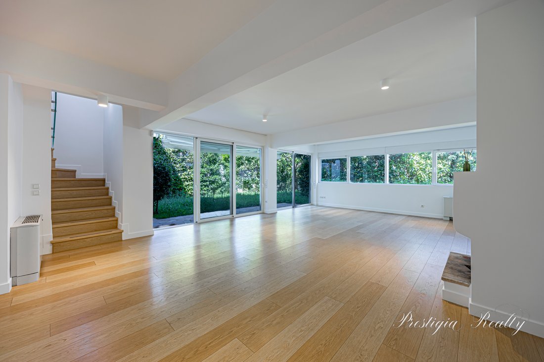 Apartment in Vouliagmeni, Attica, Greece 1 - 15950760