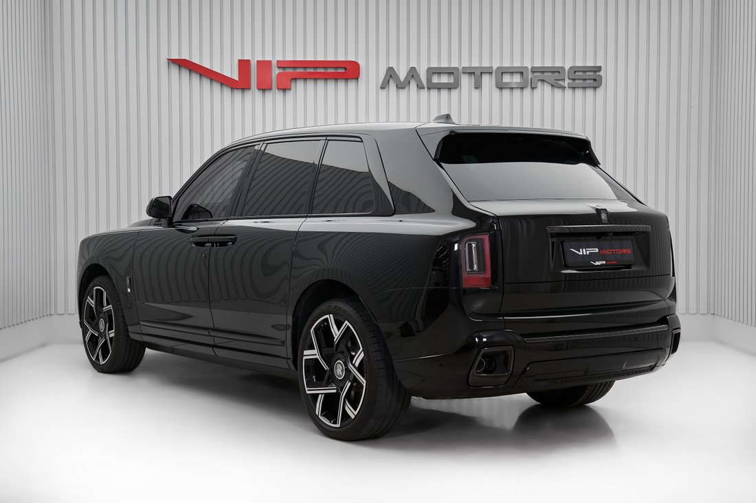 Suv in Dubai, Dubai, United Arab Emirates 4 - 16008103