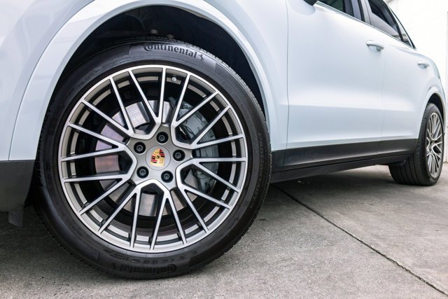 Suv in Bellevue, WA, United States 4 - 15982107