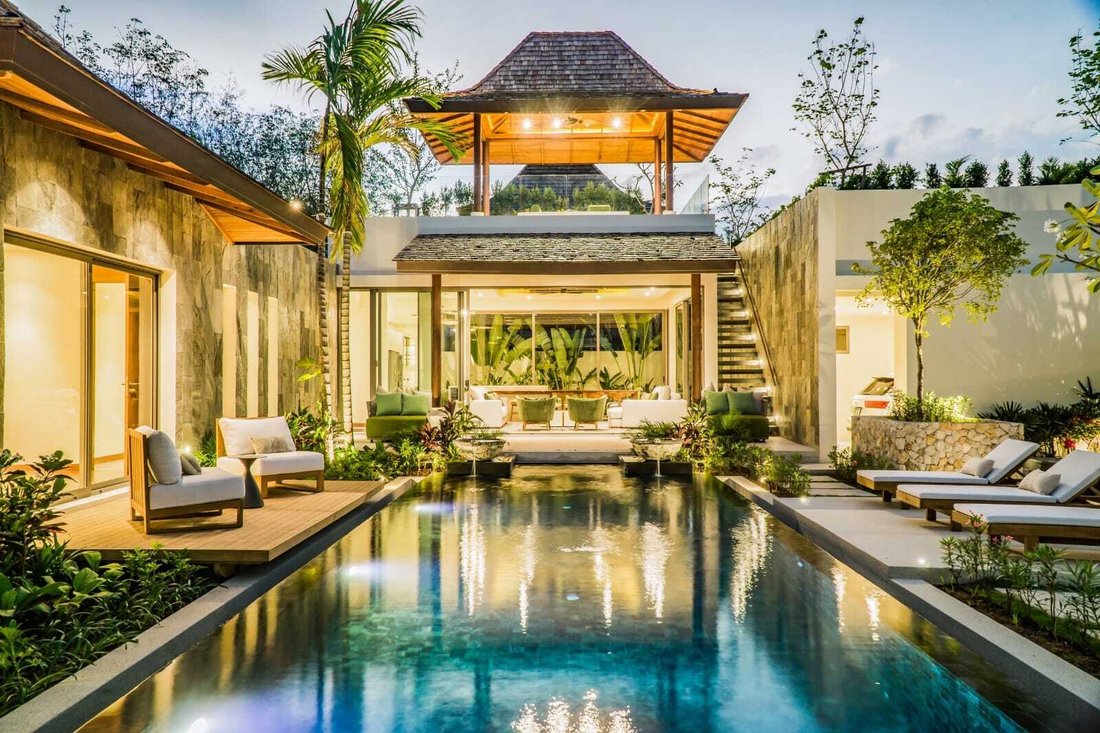 Villa in Choeng Thale, Phuket, Thailand 1 - 16012213
