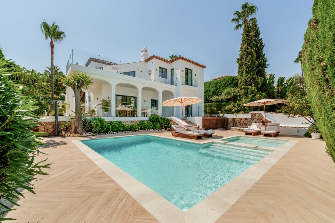 Villa in Puerto Banus, Marbella, Spain 1 - 16012279
