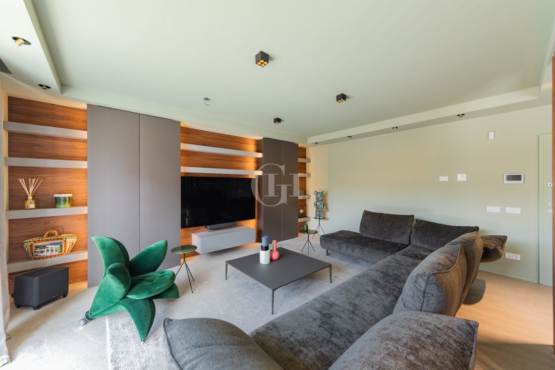 Penthouse in Entroterra, Desenzano del Garda, Lombardy 3 - 15795260