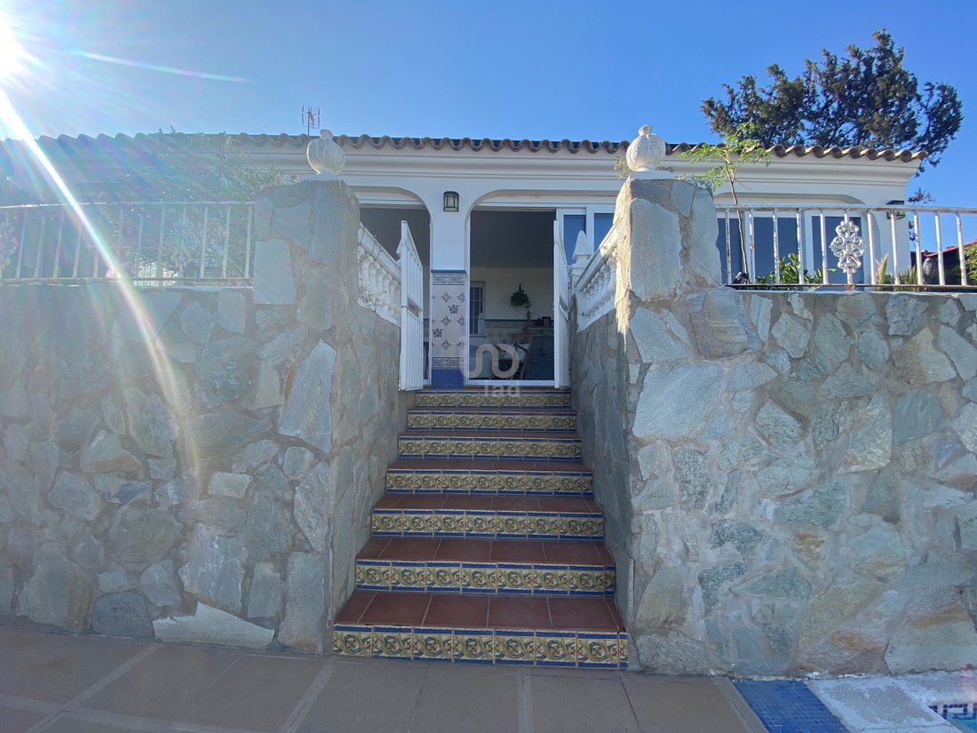 La Hacienda de los Susurros: 8,561m² of Andalusian Grandeur in Cádiz’s Golden Light