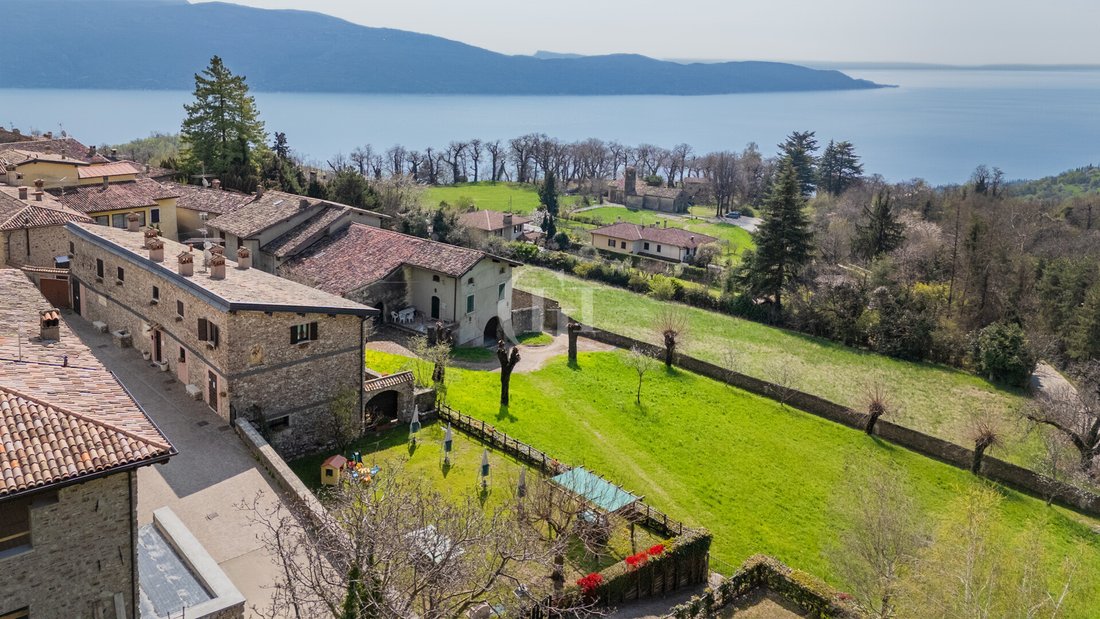 Country House in Gargnano, Lombardy, Italy 1 - 15506904