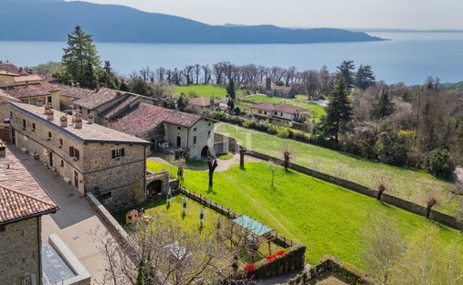 Country House in Gargnano, Lombardy, Italy 1
