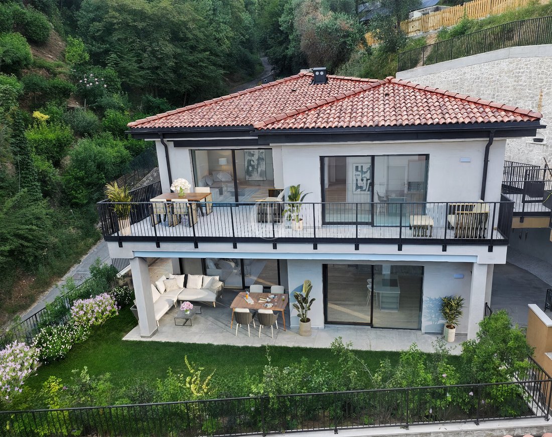 Apartment in Gardone Riviera, Lombardy, Italy 1 - 13850687