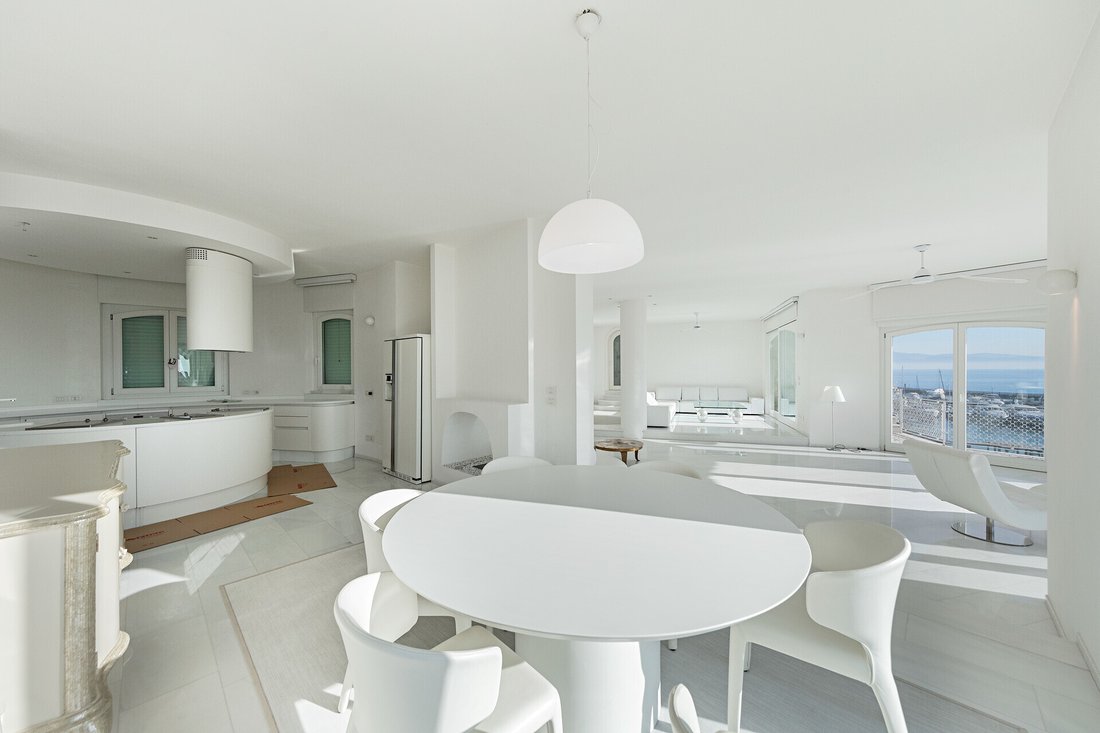 Villa in Manerba del Garda, Lombardy, Italy 4 - 13830690