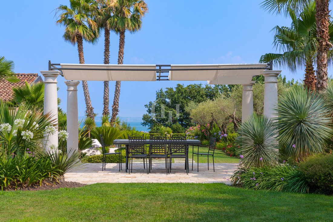 Villa in San Felice del Benaco, Lombardy, Italy 5 - 14571484