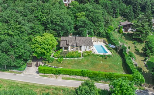 Maison de ville à San Zeno di Montagna, Vénétie, Italie 1