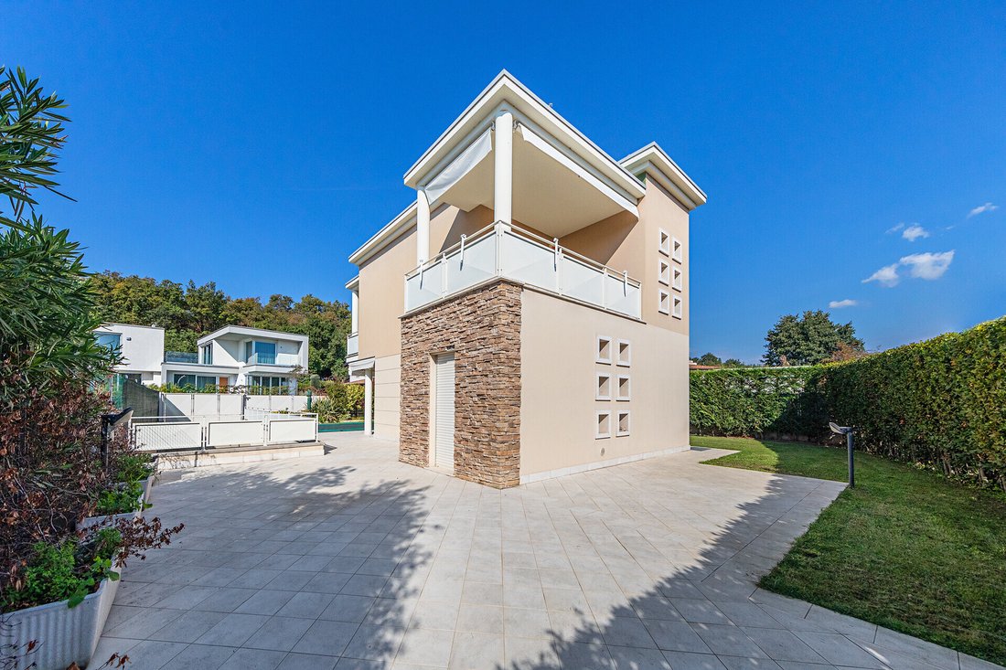 Villa in Entroterra, Desenzano del Garda, Lombardy 4 - 14137491
