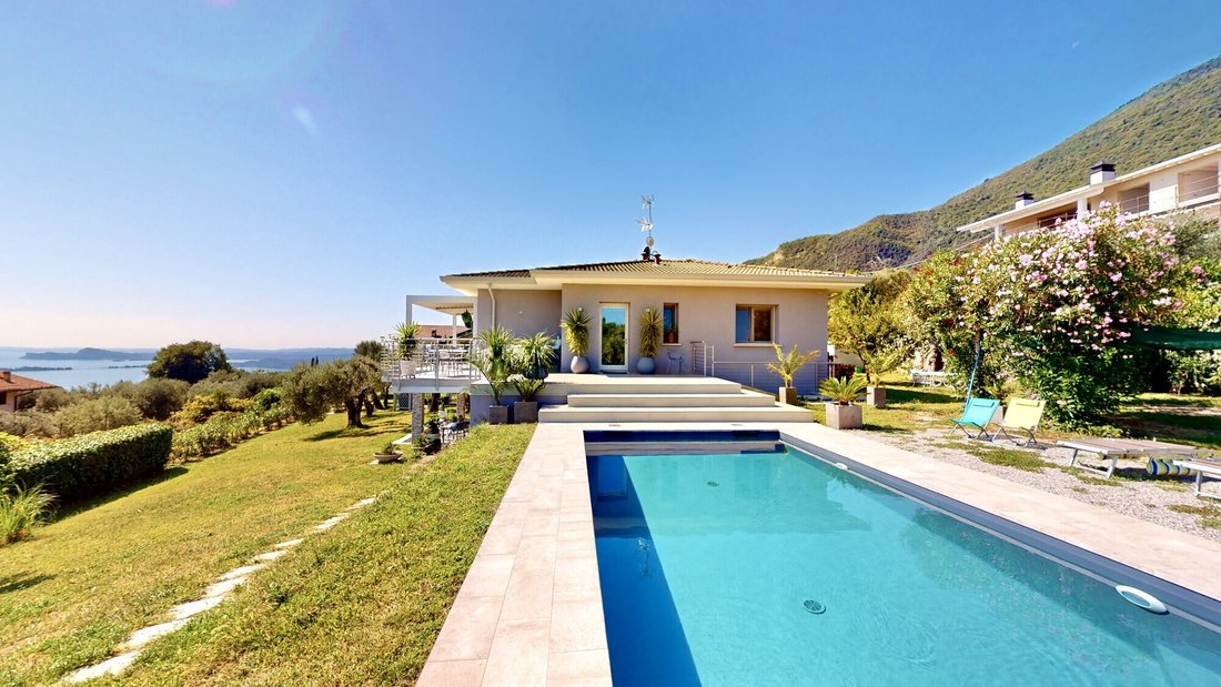 Villa in Monte Maderno, Toscolano, Lombardy 1 - 13875557