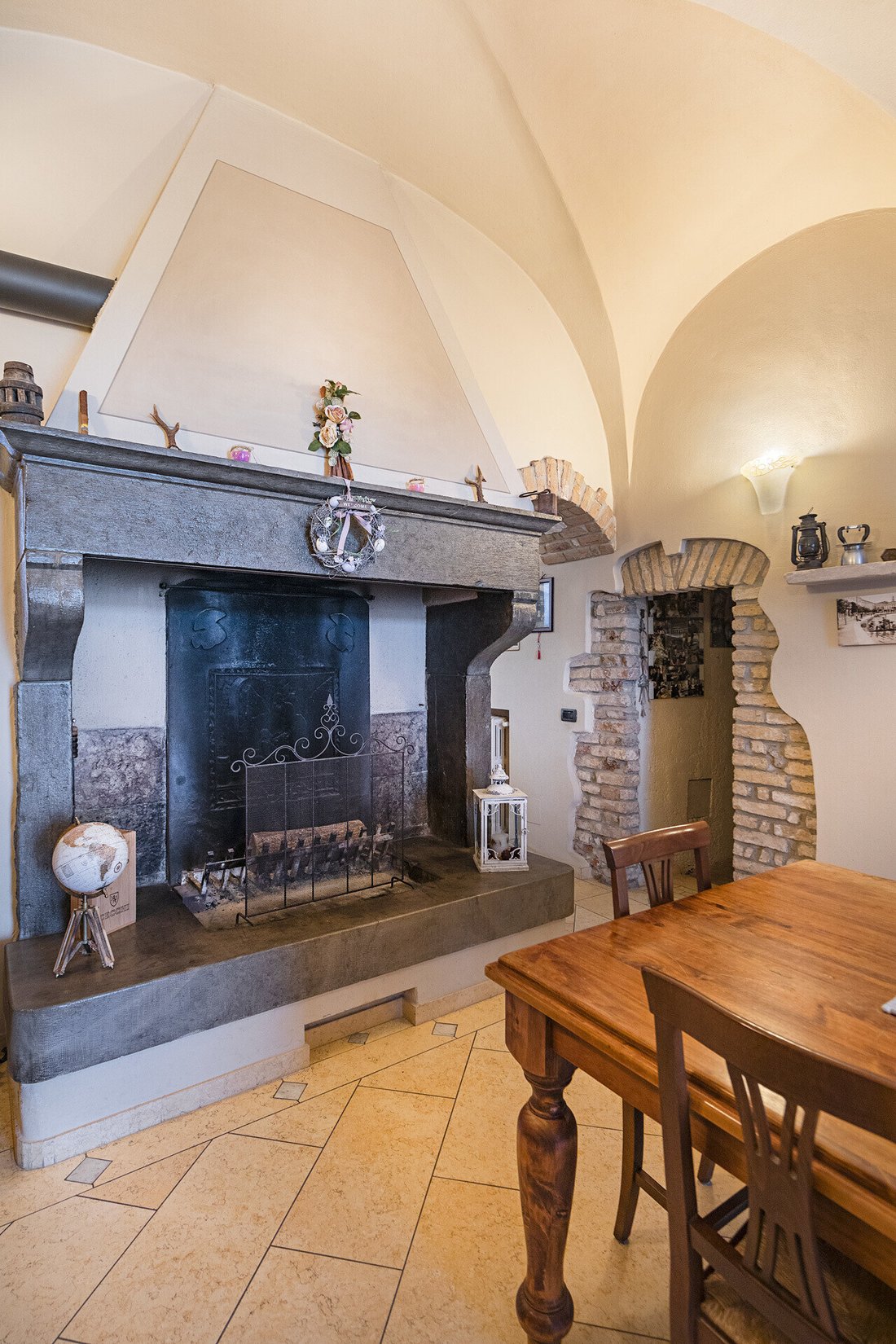 House in Salo, Lombardy, Italy 4 - 13589281