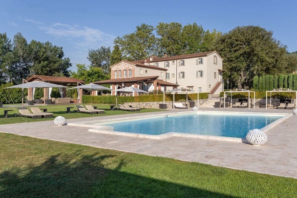 Villa in Pieve A Nievole, Tuscany, Italy 2 - 12698351