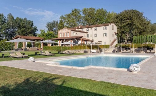 Villa in Pieve A Nievole, Tuscany, Italy 1