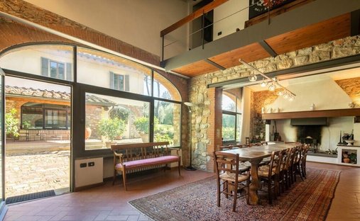 Castle for Sale in Rimaggio, Tuscany, Italy