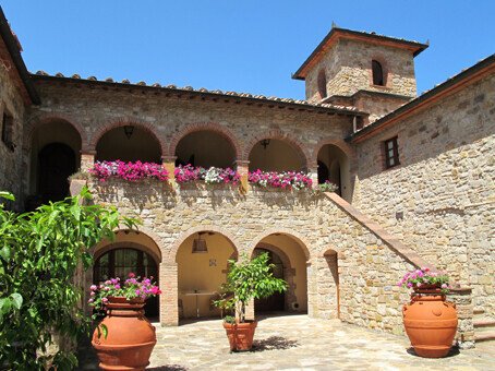Villa in Poggibonsi, Tuscany, Italy 3 - 15748716