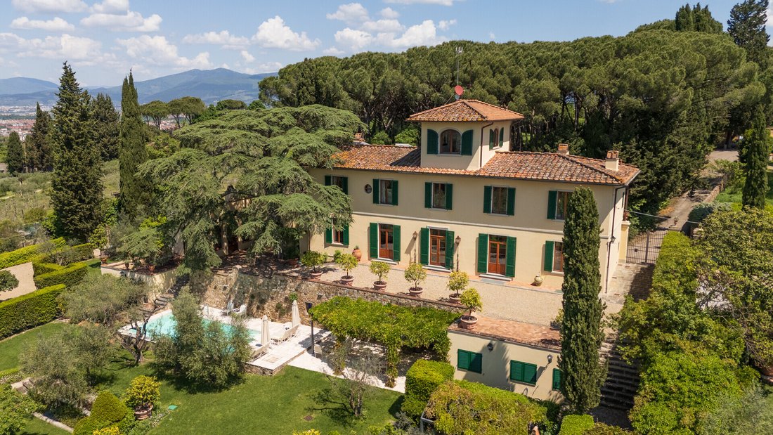 Villa in Florence, Tuscany, Italy 2 - 15630206