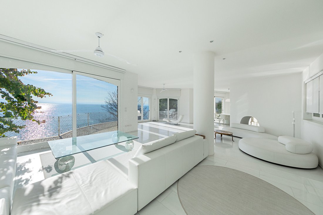 Villa in Manerba del Garda, Lombardy, Italy 1 - 13830690