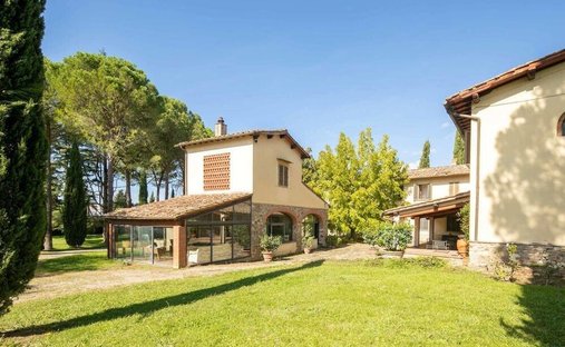 Castle for Sale in Rimaggio, Tuscany, Italy
