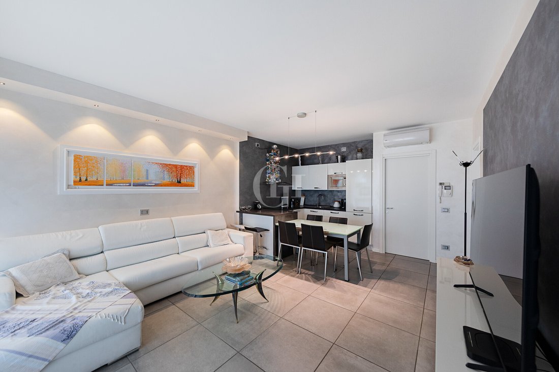 Apartment in Center, Toscolano, Lombardy 2 - 15647243