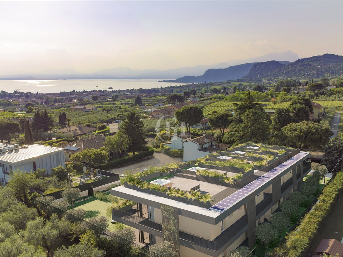 Penthouse in Bardolino, Veneto, Italy 1 - 15945350