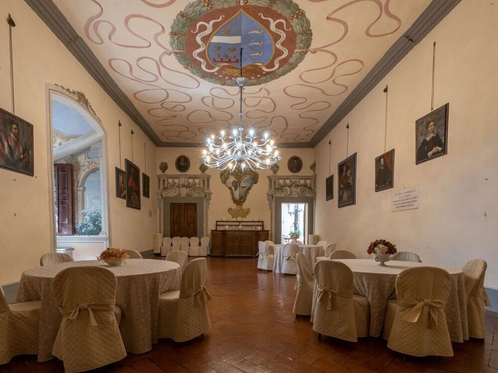 Castle in Tuscany, Italy 4 - 12109900